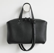 Load image into Gallery viewer, Fini