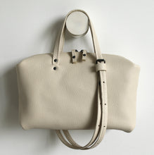 Load image into Gallery viewer, Fini