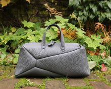 Load image into Gallery viewer, Move 7