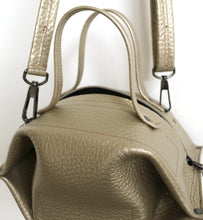 Load image into Gallery viewer, Cube