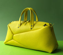 Load image into Gallery viewer, Move 7