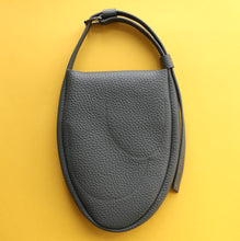 Load image into Gallery viewer, Pebble