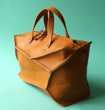 Load image into Gallery viewer, Collapse Eve