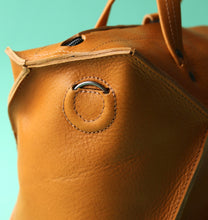 Load image into Gallery viewer, Collapse Eve