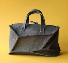 Load image into Gallery viewer, Collapse Eve