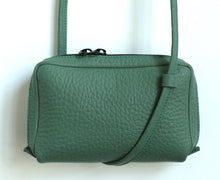 Load image into Gallery viewer, Ellipse