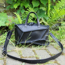 Load image into Gallery viewer, Collapse Eve