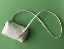 Load image into Gallery viewer, Ellipse