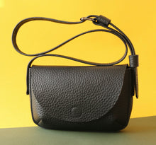 Load image into Gallery viewer, Bobo
