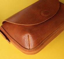 Load image into Gallery viewer, Bobo
