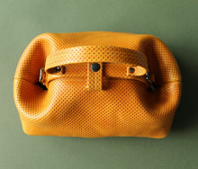 Load image into Gallery viewer, Robin
