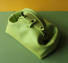 Load image into Gallery viewer, Robin
