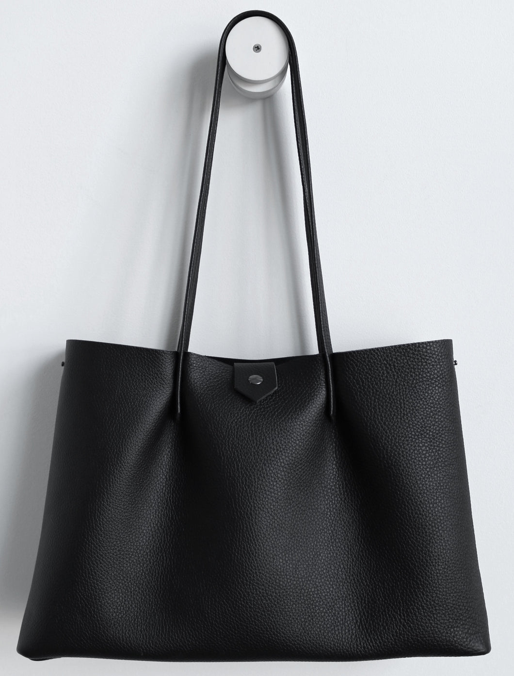 Amos frrry shoulder bag long handle black lindos calf leather