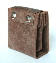 Load image into Gallery viewer, A4 wallet frrry suede sand sabbia vegetable tanned leather
