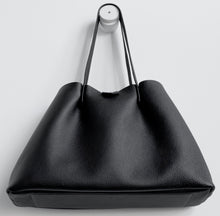 Load image into Gallery viewer, Amos frrry shoulder bag long handle black lindos calf leather. bottom chrome-free leather

