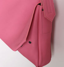 Load image into Gallery viewer, frrry bode pink
